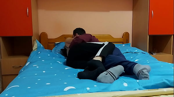 I ride my boyfriend before the parents return