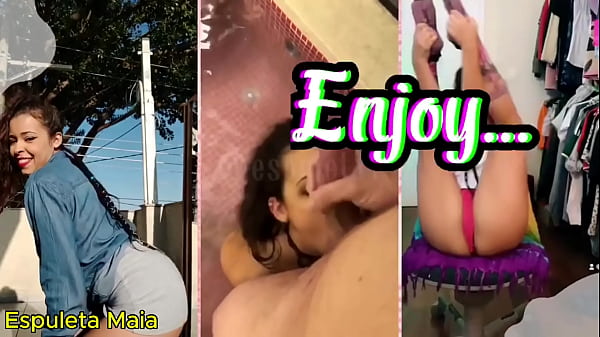 Novinha gostosa é pega enquanto batia uma Sirica no sofa