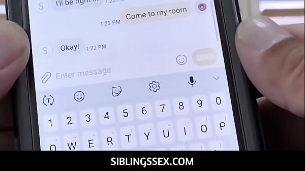 SiblingsSex – Stepbrother convinces Stepsister to fuck while s.- Diana Grace