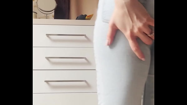 Homemade Petite Blonde Striptease Dancing in Tight Jeans